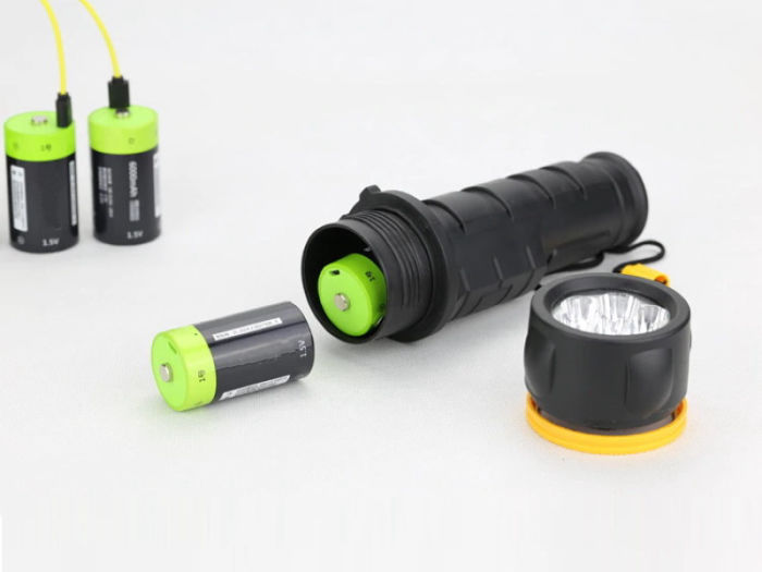 the best rechgargeable battery USB Light